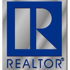 Meet your Posher, Tisha