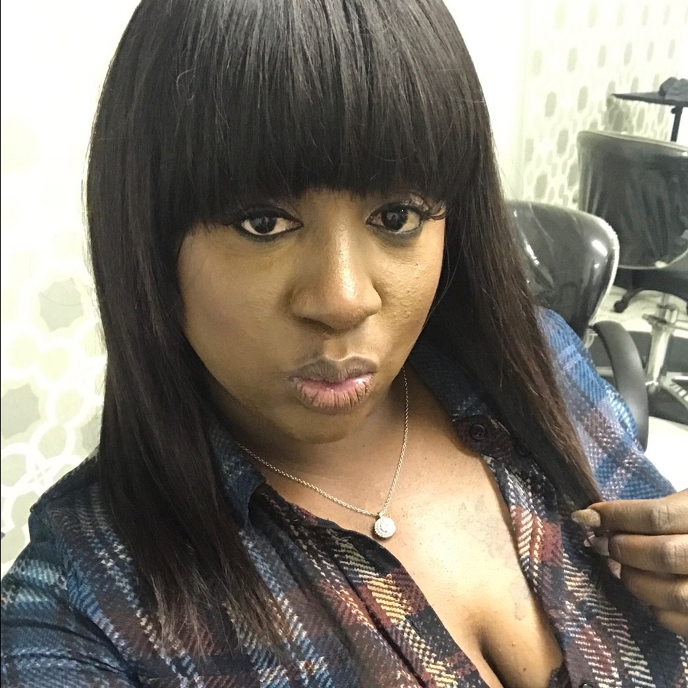 Meet your Posher, Sheena