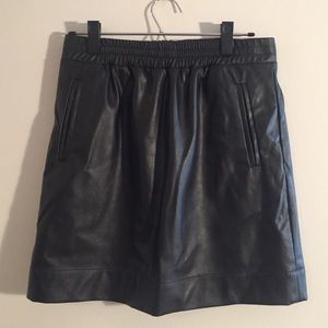 Never worn imitation leather skirt w/ pockets