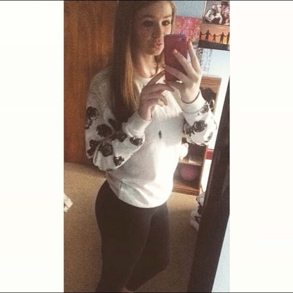 Meet your Posher, Ciara