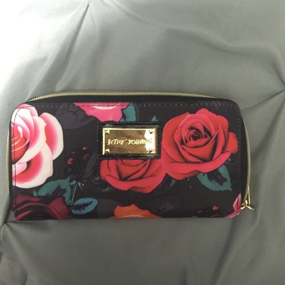 Betsy johnson wallet
