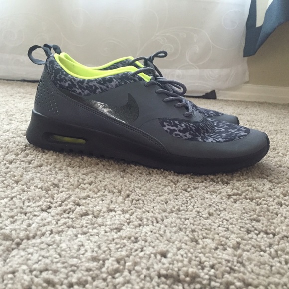 NIKE AIR MAX THEA PRINT