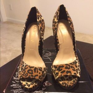 TakingSides Velvety Peep-Toe Heels Leopard