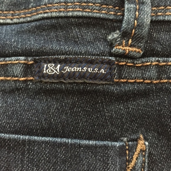 Basic denim - Picture 1 of 3