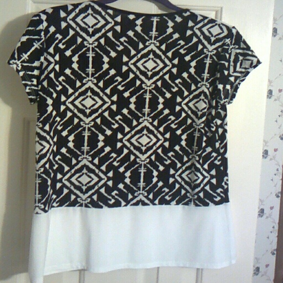 Blouse - Picture 3 of 3
