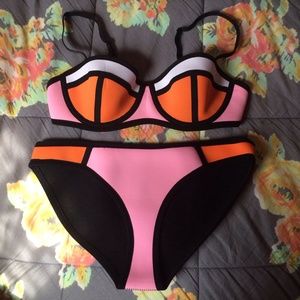 Triangl bikini set poppy