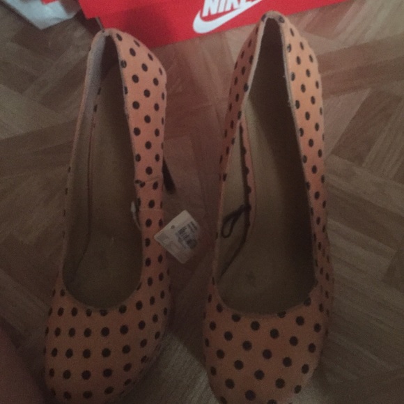 Heels!! - Picture 2 of 3