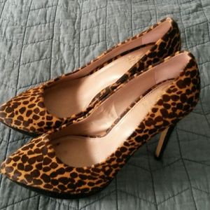 Vince Camuto leopard print calf-hair pump