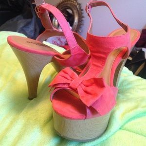 Charlotte Russe. salmon. 5 inch platform heels