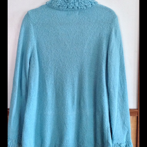 Sweater - Picture 2 of 4