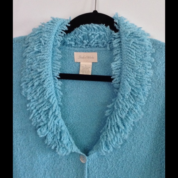 Sweater - Picture 3 of 4