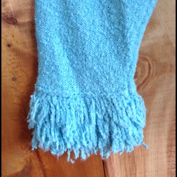 Sweater - Picture 4 of 4