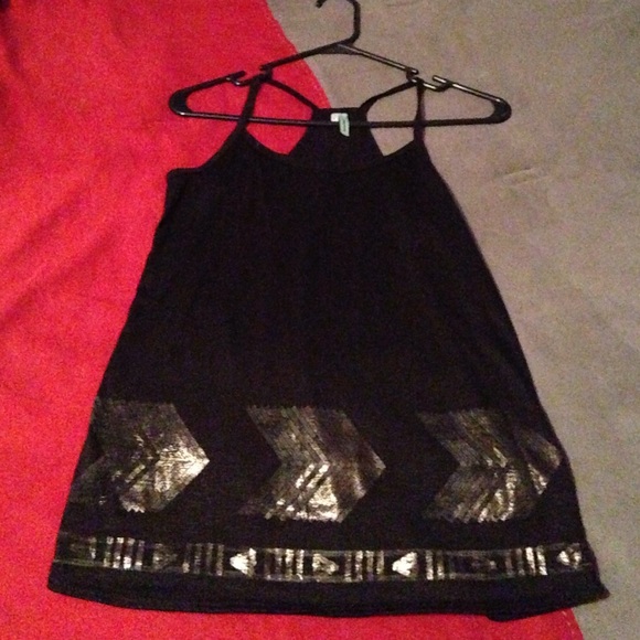Black Aztec design tank