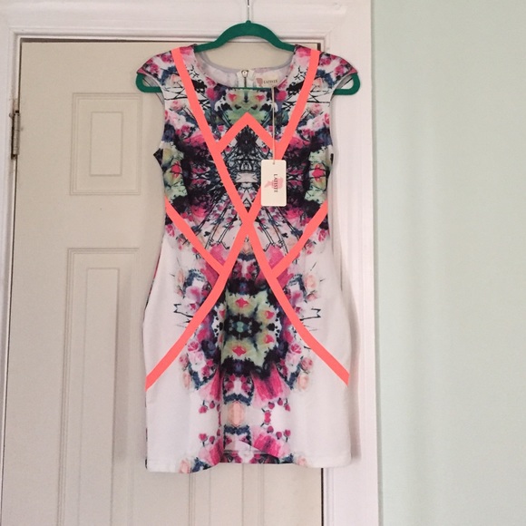 NWT!! Floral mini dress
