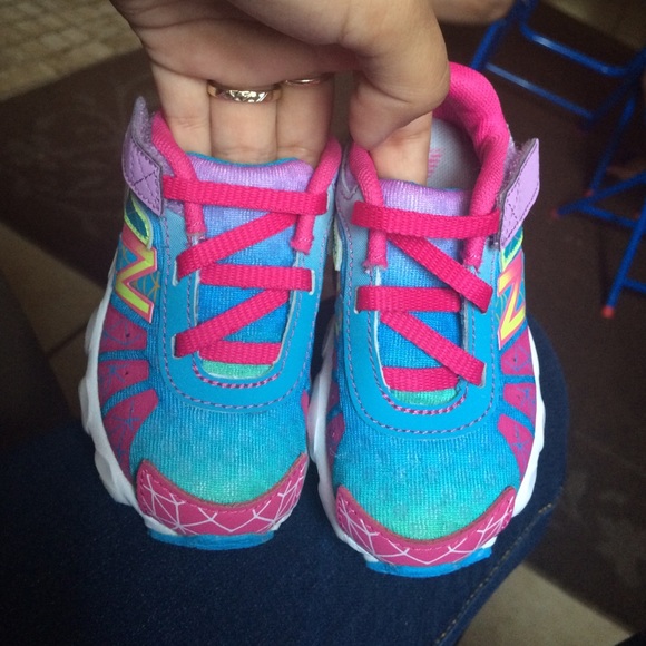 New balance - Picture 3 of 3