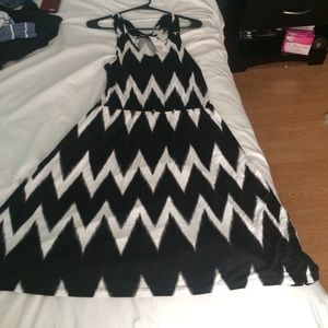 Black and white pattern dress