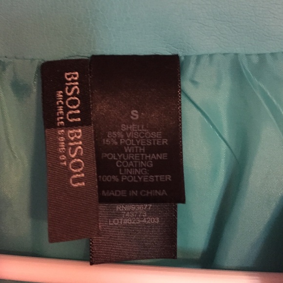 Bisou Bisou blue pleather jacket - Picture 3 of 4