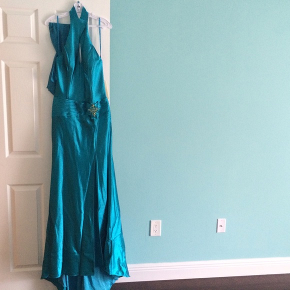 Perfect for Prom! 🌷 *Brand New*  🌷 - Picture 4 of 4