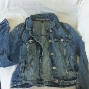 Light/medium wash denim jacket