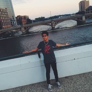 Meet your Posher, Edgar