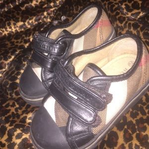 Burberry shoes