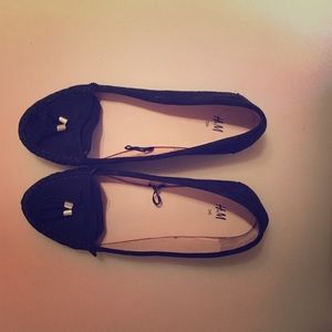 Black flats