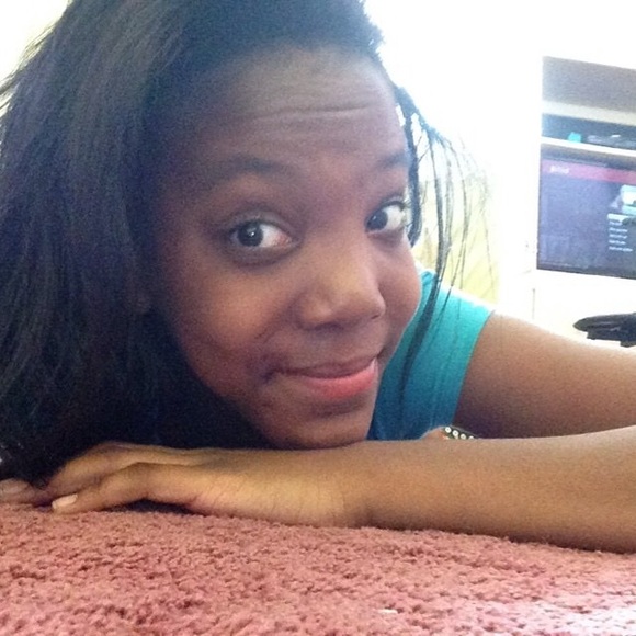 Meet your Posher, Ciera