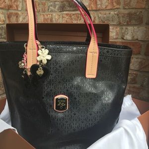 Guess Black Patent Leather Handbag w/ Beige & Pink