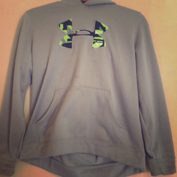 Under Armour sweatshirt