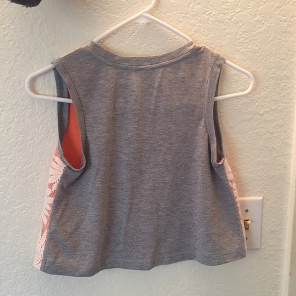 Daisy crop top - Picture 3 of 3