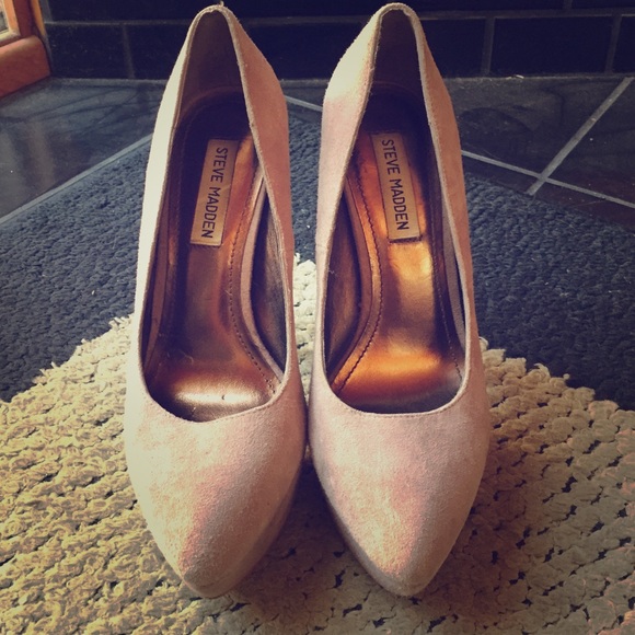 Steve Madden Darrina Blush colored Pumps