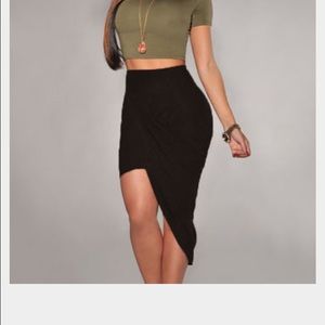 Asymmetric skirt 💜