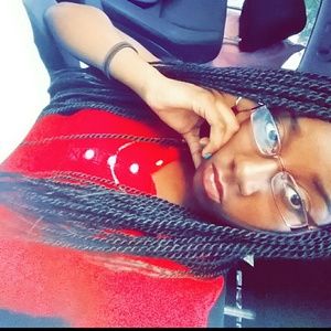 Meet your Posher, Aunye