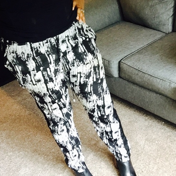 Casual / Business Casual pants PERFECT for work!