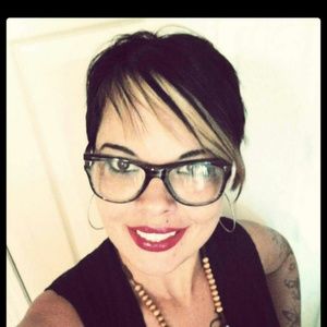 Meet your Posher, Maria