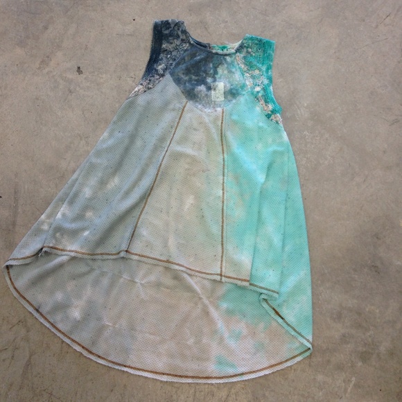 High neck flow tank