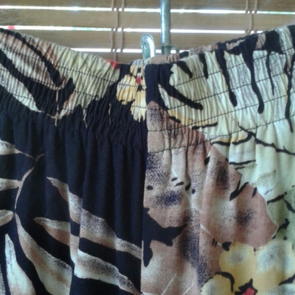 Pretty Shorts - Picture 3 of 4