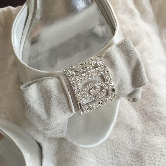 Badgley Mischka Embellished Ankle Strap Pump - Picture 3 of 4