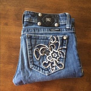✨MISS ME'S✨ Boot cut and Fleur De Lis pockets