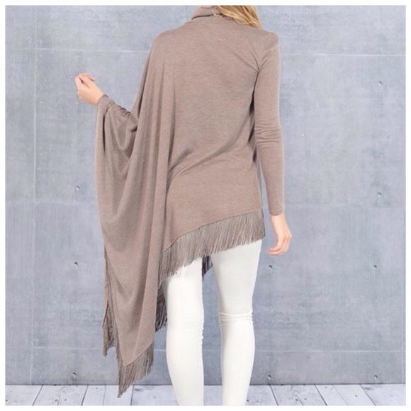 Asymmetrical Fringe Top Sweater - Picture 3 of 4