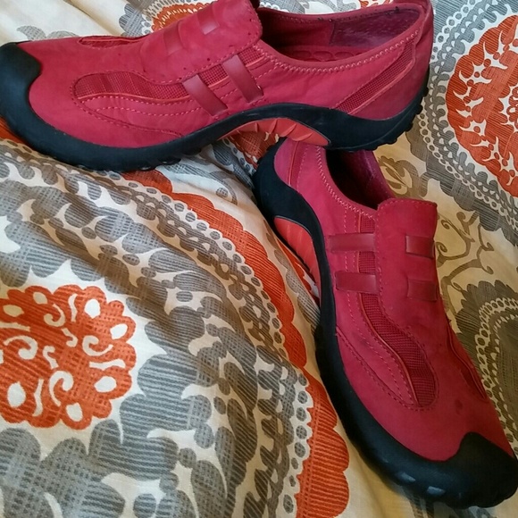 Red leather Keen slip ons