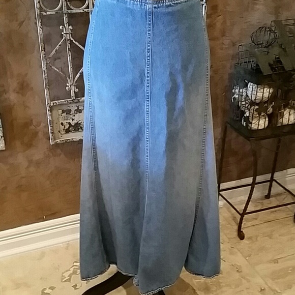 Light denim skirt  24 W
