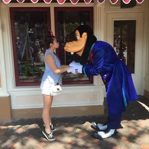 Meet your Posher, Wendy