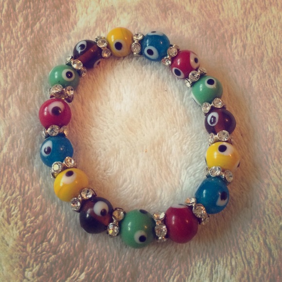 • evil eye // stretch bracelet •