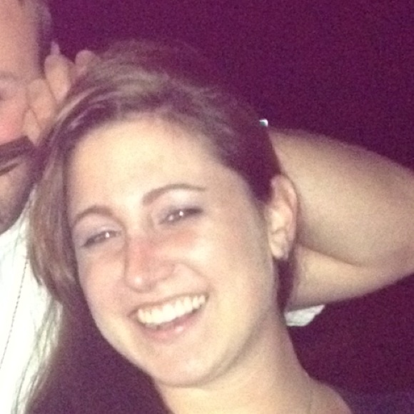 Meet your Posher, Ashley - Picture 1 of 1