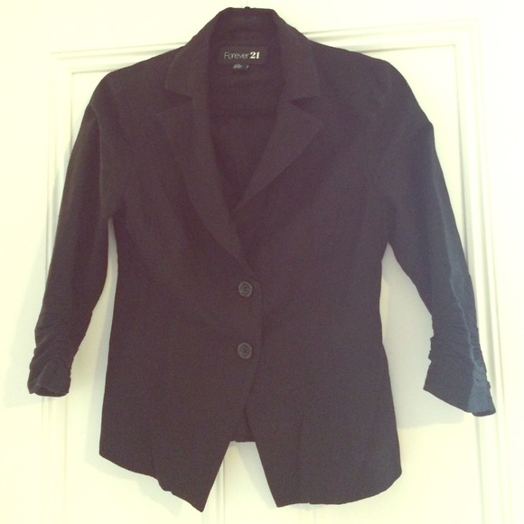 Linen crop blazer in black