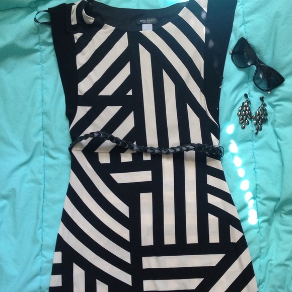 Bisou Bisou BLack and cream dress
