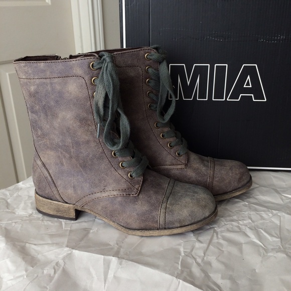 MIA Shoes - 🎉HP🎉 MIA Parrade distressed boots