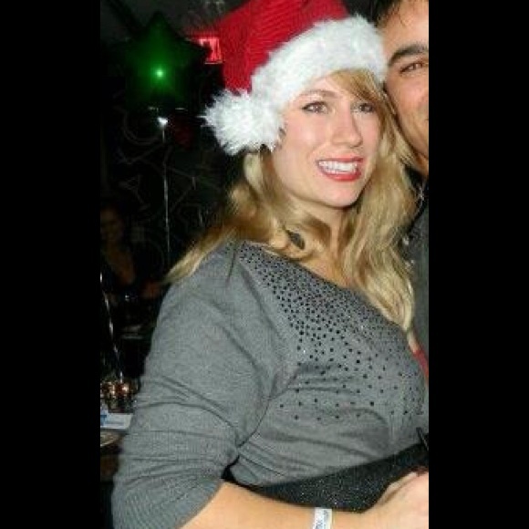 Meet your Posher, Amanda - Picture 2 of 4