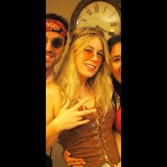 Meet your Posher, Amanda - Picture 4 of 4